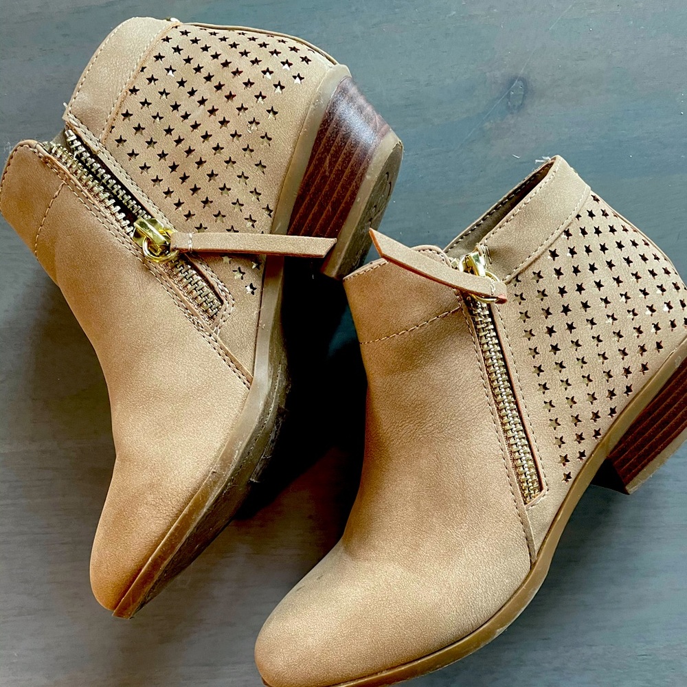Size 1 Sam Edelman Booties